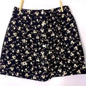 Francesca’s floral mini skirt